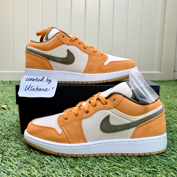 Nike Air Jordan 1 low GS curry olive shoes (big kids) - Picture 1 of 5